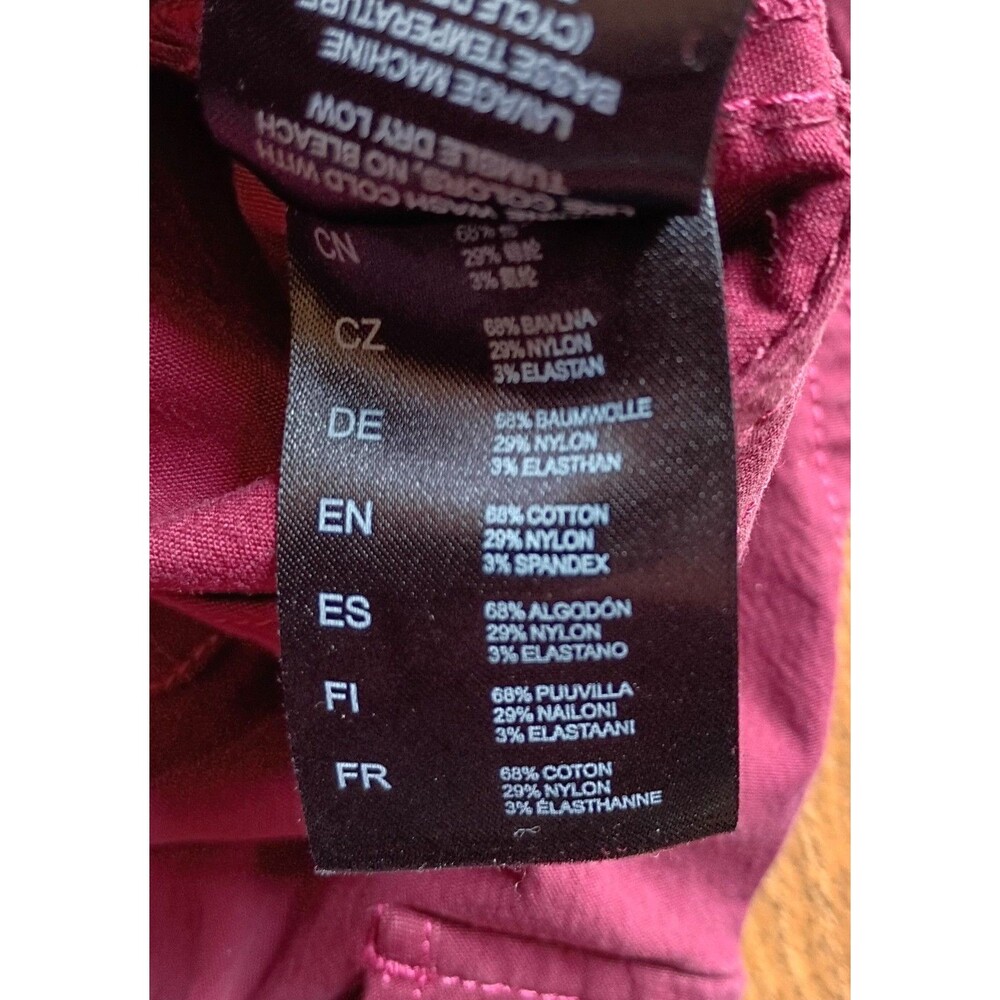 Kuhl Cargo Shorts 8 Burgundy - Picture 9 of 12